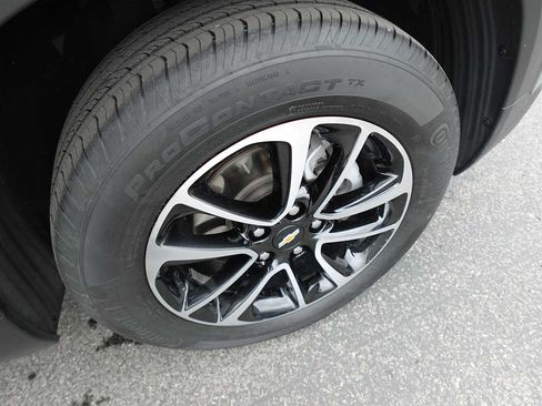 Used 2025 Chevrolet TrailBlazer LT AWD/4WD image 32