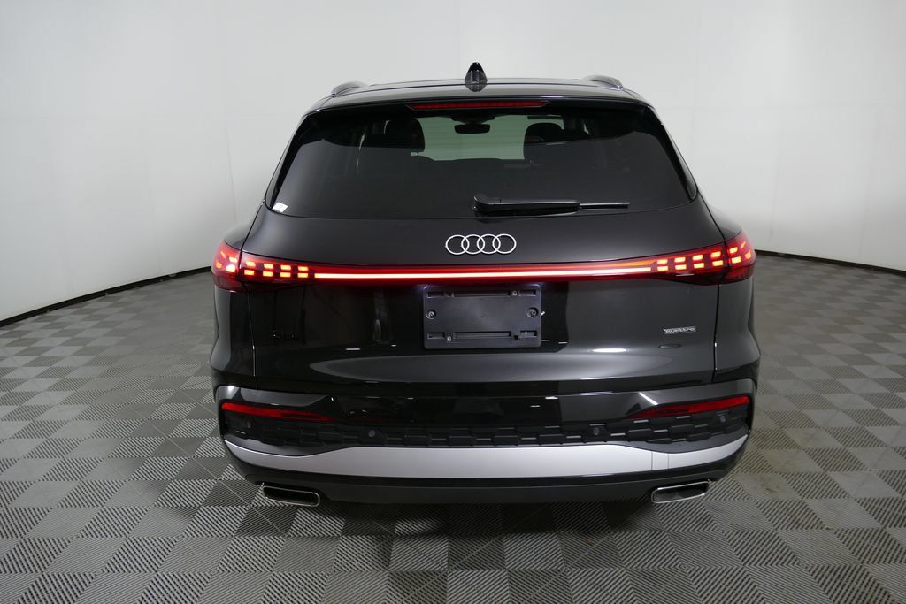 Certified 2025 Audi Q5 Premium w/ Convenience Package AWD/4WD image 4