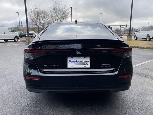 Used 2024 Honda Accord Sport image 8