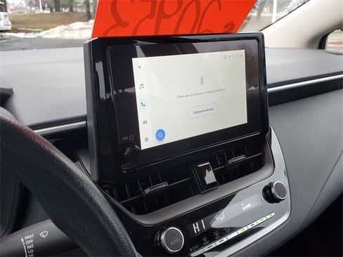 Used 2024 Toyota Corolla LE image 25