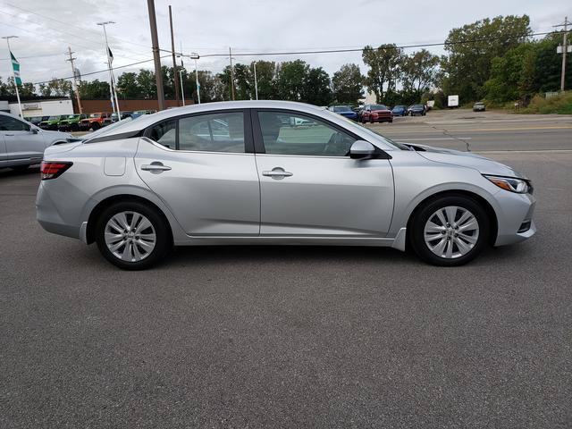 Used 2022 Nissan Sentra S FWD image 2
