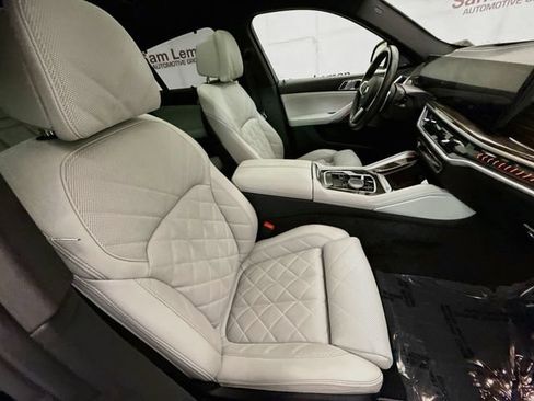 Used 2024 BMW X6 xDrive40i w/ Premium Package AWD/4WD image 29