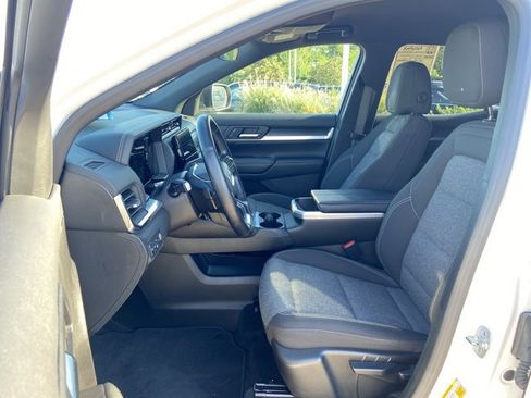 Used 2025 GMC Terrain Elevation AWD/4WD image 38