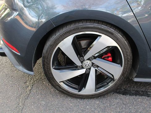 Used 2019 Volkswagen GTI SE image 49