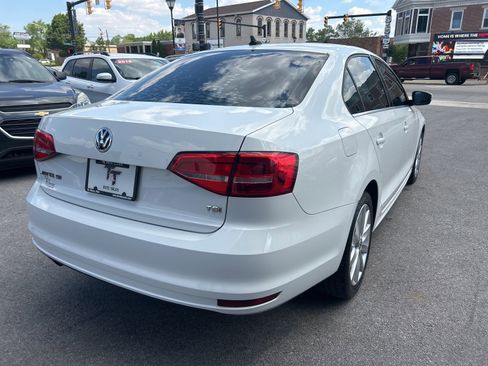 Used 2015 Volkswagen Jetta SE FWD image 7