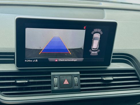 Used 2019 Audi Q5 2.0T Premium Plus w/ Premium Plus Package image 10