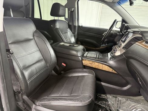 Used 2015 GMC Yukon Denali w/ Premium Package AWD/4WD image 39