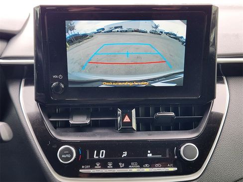 Used 2024 Toyota Corolla LE image 18