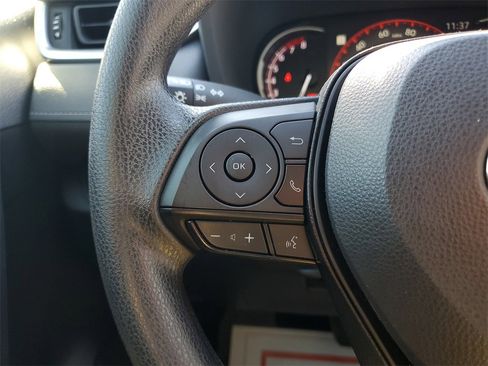 Used 2023 Toyota RAV4 LE image 22