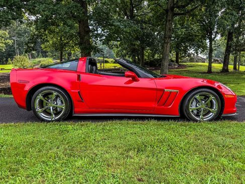 Used 2013 Chevrolet Corvette Grand Sport w/ 3LT Preferred Equipment Group RWD image 40
