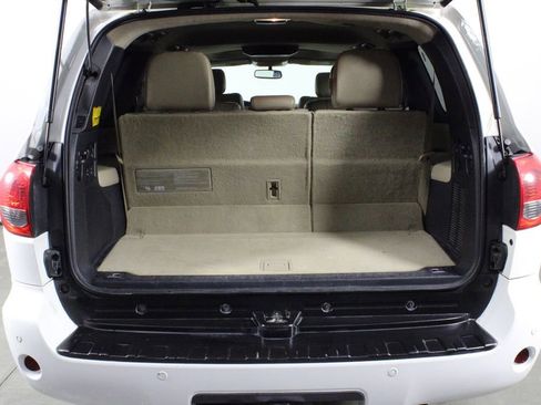 Used 2012 Toyota Sequoia Platinum image 16
