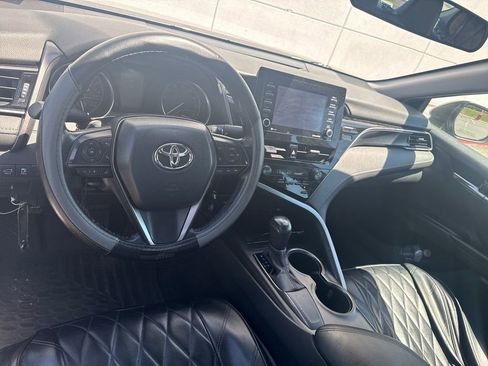 Used 2021 Toyota Camry SE FWD image 8