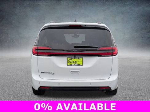 New 2026 Chrysler Pacifica Select w/ S Appearance Package FWD image 5