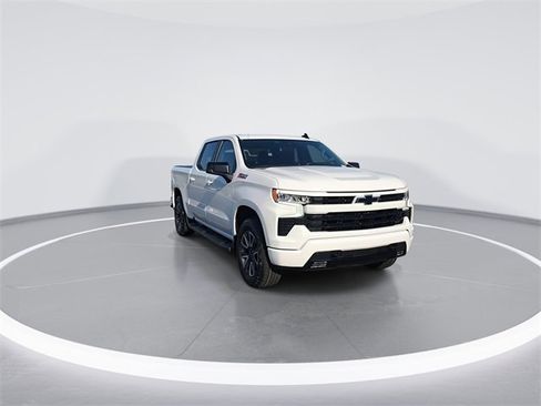 Used 2023 Chevrolet Silverado 1500 RST w/ Z71 Off-Road Package image 3