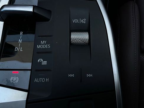 Used 2023 BMW X1 xDrive28i w/ Premium Package image 27