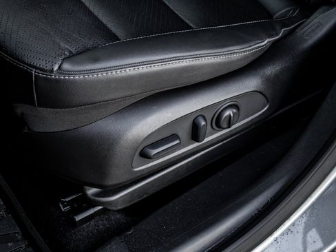 Used 2023 Buick Encore GX Essence w/ Experience Buick Package image 17