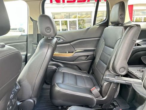 Used 2019 GMC Acadia Denali w/ Technology Package AWD/4WD image 21