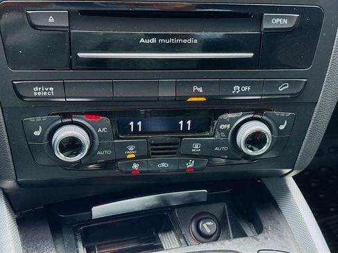 Used 2017 Audi Q5 2.0T Premium Plus w/ Technology Package image 12