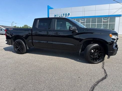 Used 2024 Chevrolet Silverado 1500 RST w/ Convenience Package II AWD/4WD image 3