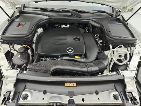 Used 2022 Mercedes-Benz GLC 300 image 18