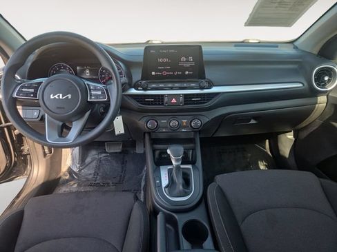 Used 2023 Kia Forte LXS FWD image 10