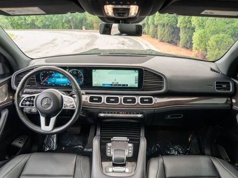 Used 2021 Mercedes-Benz GLS 450 4MATIC image 26