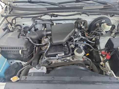 Used 2013 Toyota Tacoma 2WD Regular Cab image 23