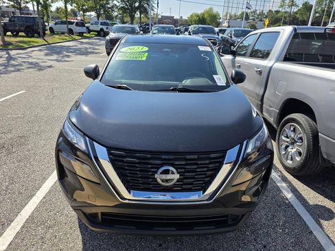 Used 2023 Nissan Rogue S FWD image 2