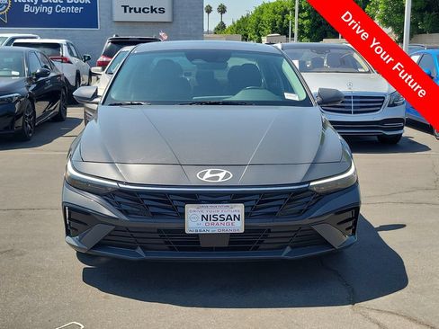Used 2025 Hyundai Elantra SEL FWD image 30