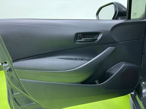 Used 2025 Toyota Corolla LE image 16