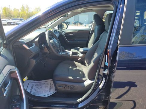 Used 2024 Toyota RAV4 XLE w/ Convenience Package image 3