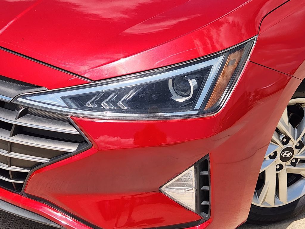 Used 2020 Hyundai Elantra SEL FWD image 11
