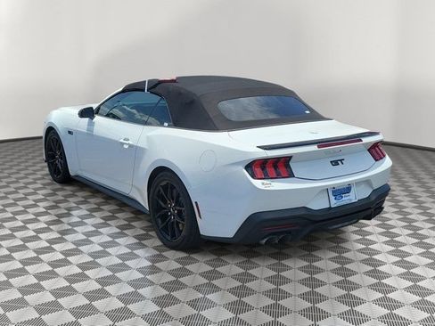 Used 2025 Ford Mustang GT Premium RWD image 4