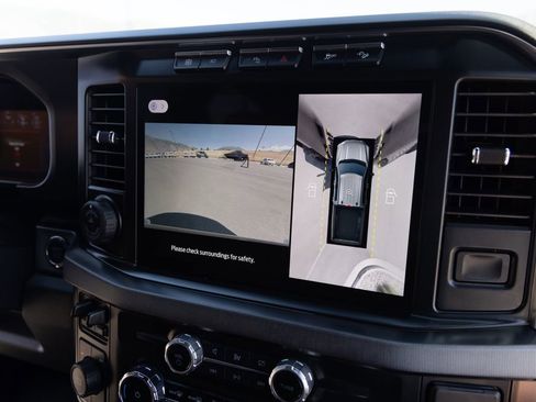 Used 2024 Ford F350 Platinum image 35