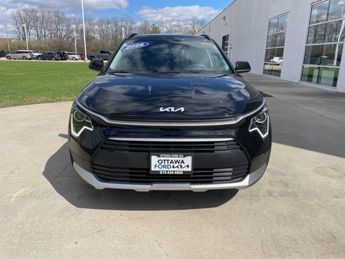 New 2026 Kia Niro LX FWD image 3