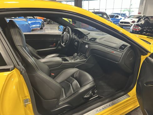 Used 2018 Maserati GranTurismo MC RWD image 3