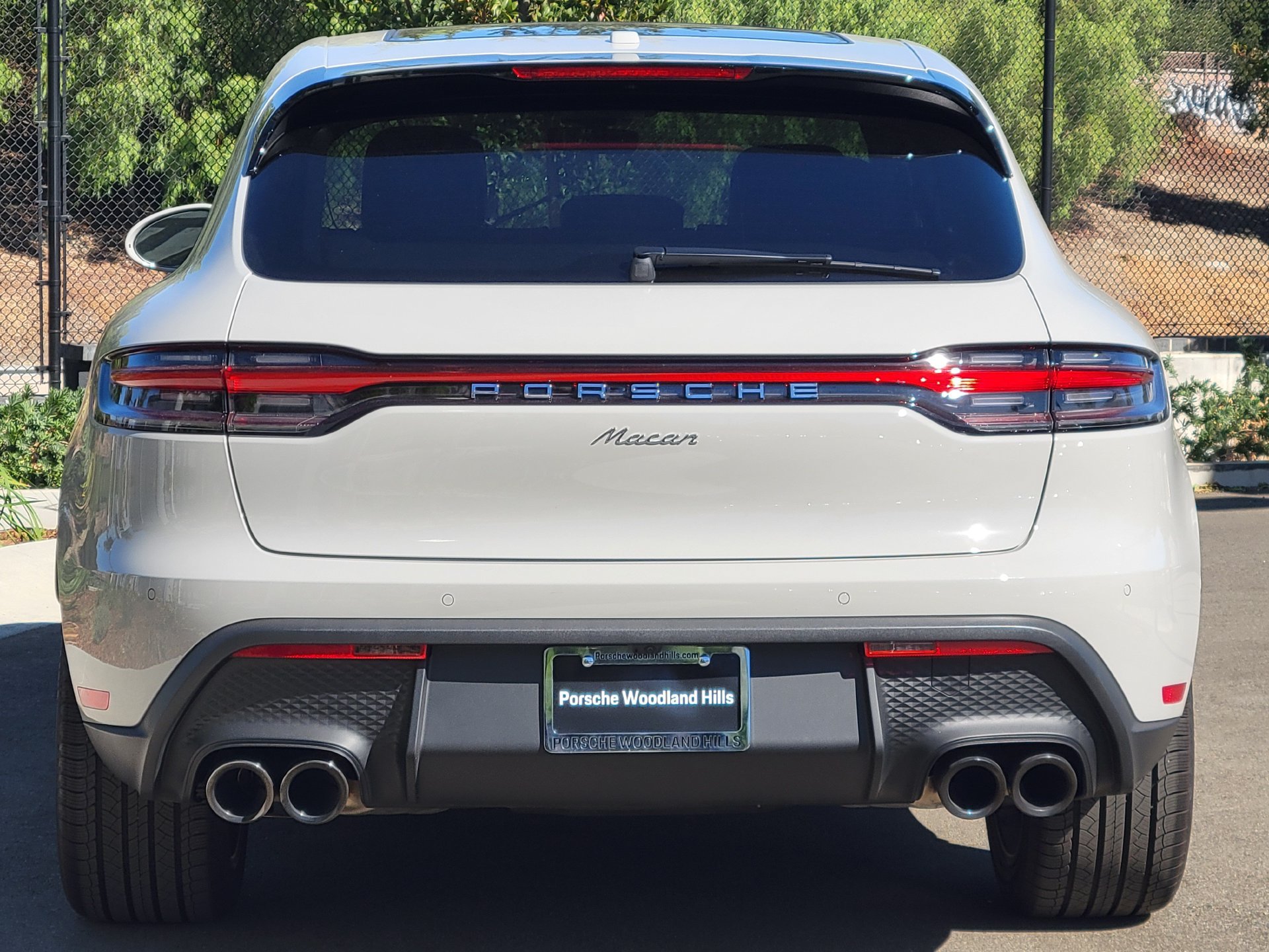 Used 2026 Porsche Macan AWD/4WD image 6