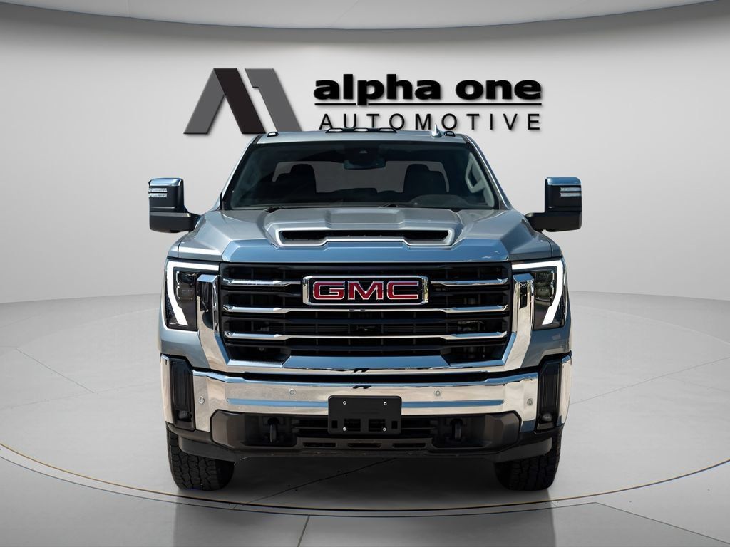 Used 2024 GMC Sierra 2500 SLT w/ SLT Premium Package AWD/4WD image 3