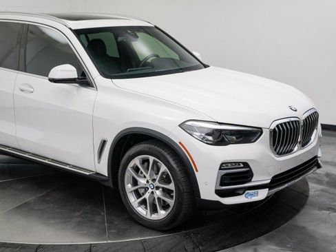 Used 2021 BMW X5 xDrive45e w/ Parking Assistance Package image 12