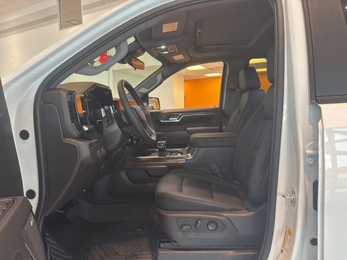 New 2026 Chevrolet Silverado 1500 LT Trail Boss w/ LT Trail Boss Premium Package AWD/4WD image 17
