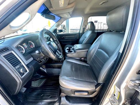 Used 2014 RAM 3500 Tradesman w/ Chrome Appearance Group image 12