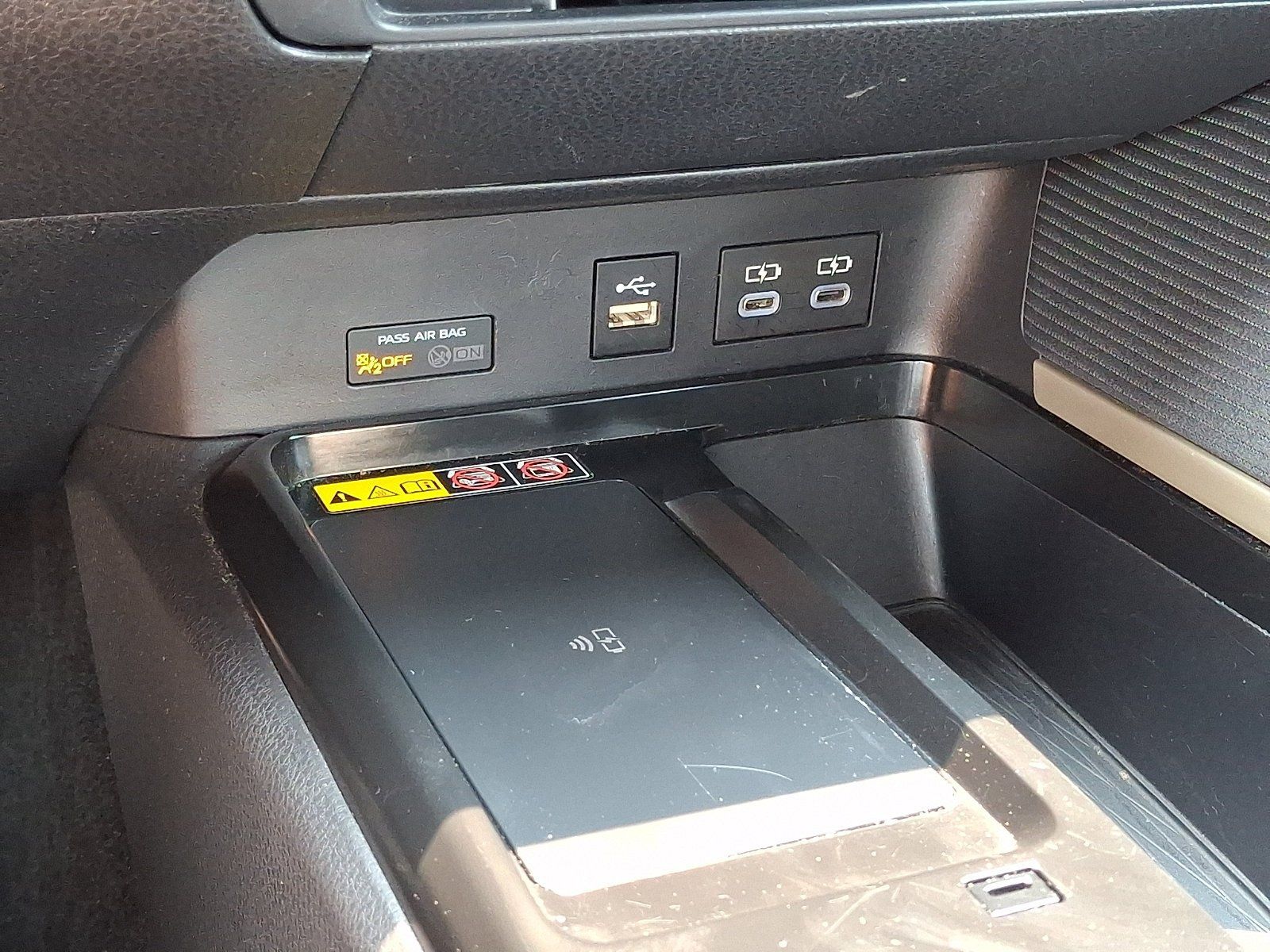 Used 2025 Toyota Camry SE FWD image 24