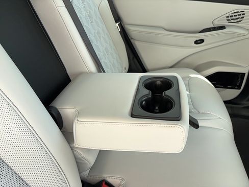 New 2026 Jeep Cherokee Overland AWD/4WD image 9