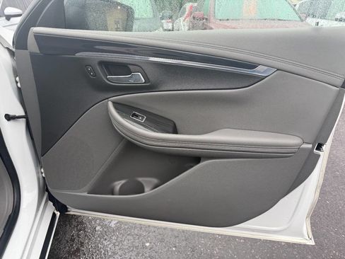 Used 2018 Chevrolet Impala LS image 29