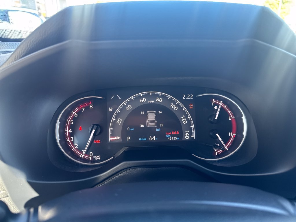 Used 2025 Toyota RAV4 LE AWD/4WD image 15