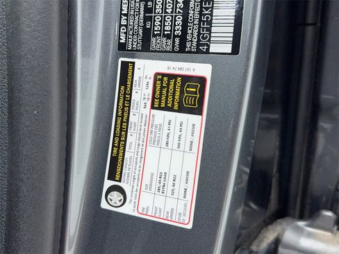 Used 2025 Mercedes-Benz GLS 450 4MATIC image 60