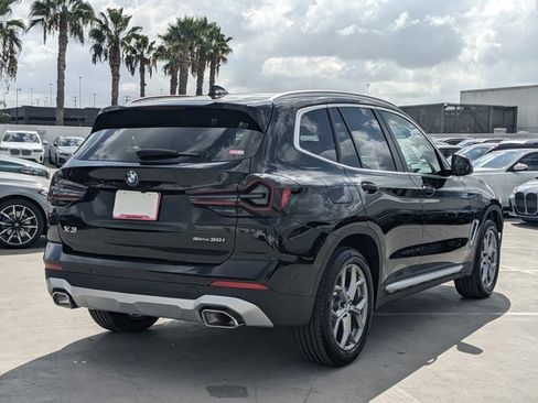 Used 2024 BMW X3 sDrive30i w/ Convenience Package image 2