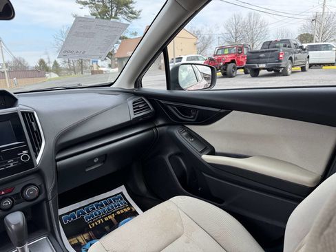 Used 2019 Subaru Impreza 2.0i image 16