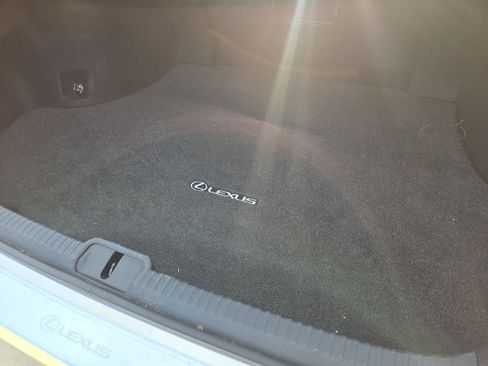 Used 2024 Lexus ES 350 w/ Technology Package FWD image 32