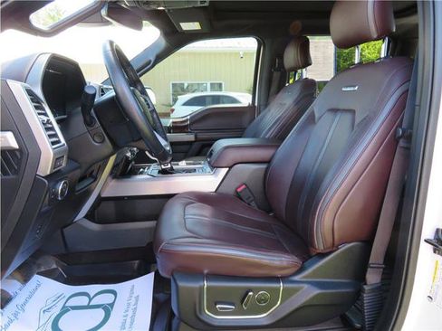 Used 2015 Ford F150 Platinum w/ Equipment Group 701A Luxury AWD/4WD image 5